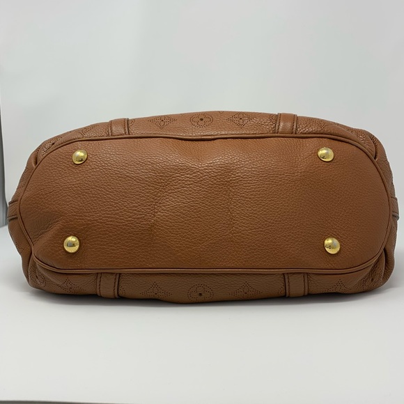 Authentic  LOUIS VUITTON Lunar PM Cognac Mahina - Picture 4 of 16